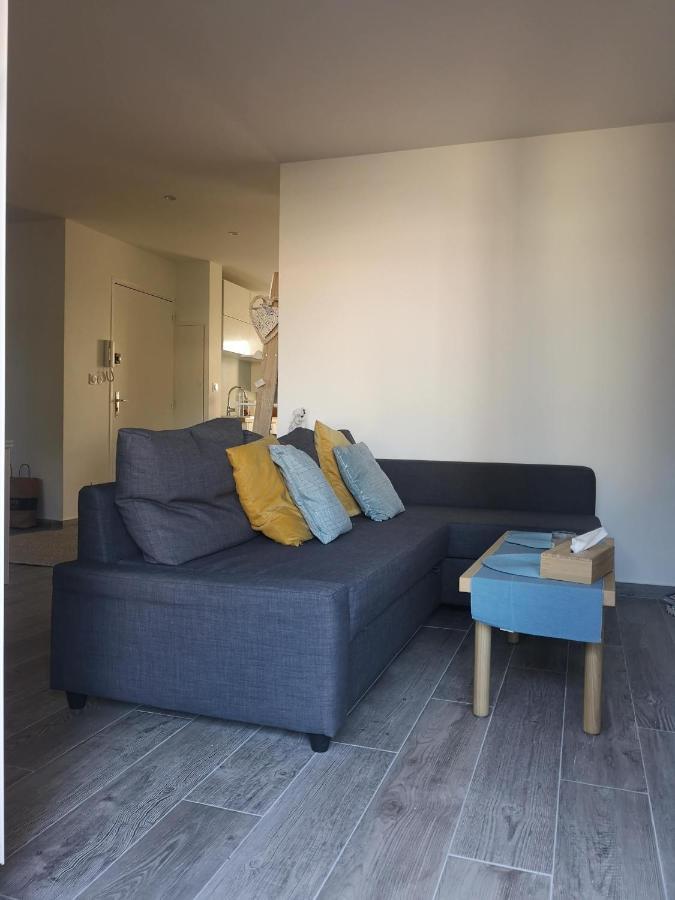 Appartement Proche Mer Avec Terrasse Et Jardin Privatif Hyères Buitenkant foto