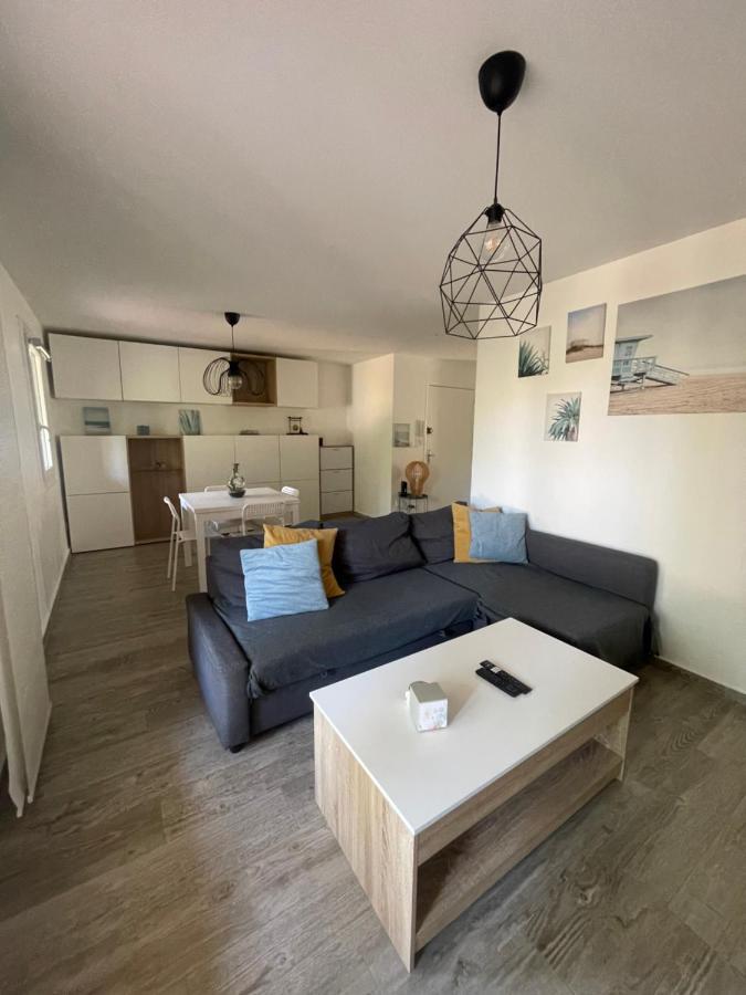 Appartement Proche Mer Avec Terrasse Et Jardin Privatif Hyères Buitenkant foto